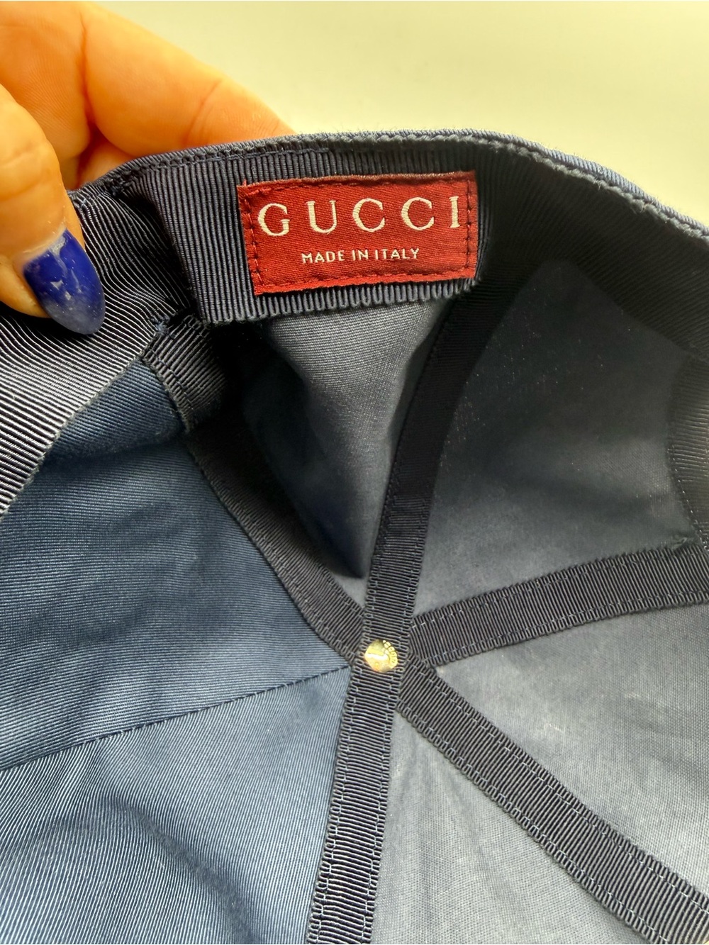 GUCCI Unisex Cotton Adjustable Script Logo Navy Blue Baseball
Cap Hat medium - Picture 5 of 8